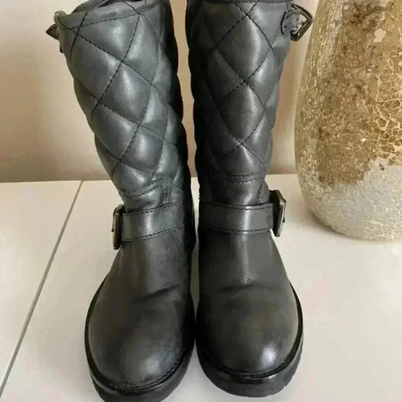 KG Kurt Geiger Grey Tamara Quilted Moto Boots - Picture 2 of 7